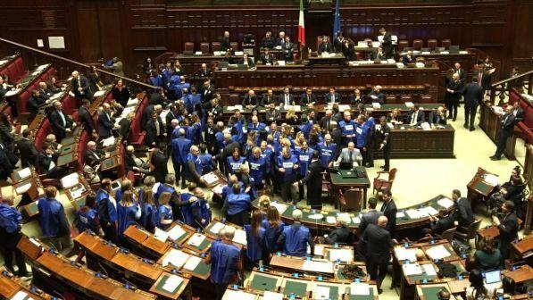 Manovra, dalla Camera ok alla questione di fiducia: domani il voto finale
