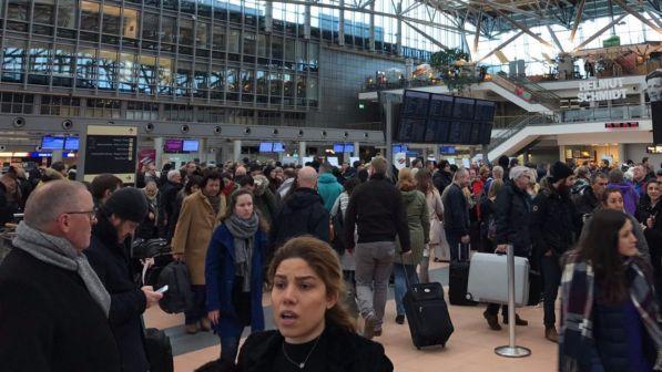 Germania, sciopero in 8 aeroporti: traffico in tilt