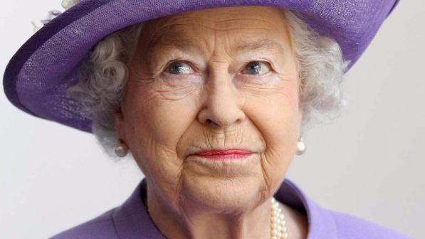 Gb, principessa Anna: "La regina Elisabetta si sente meglio"