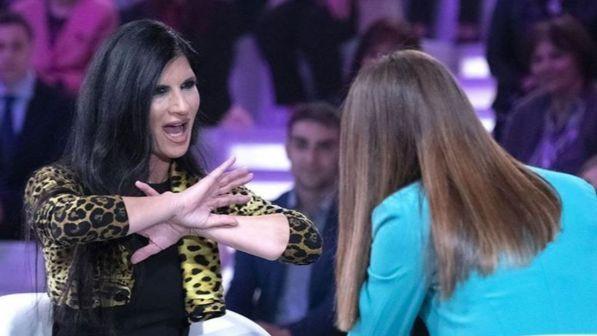 "Verissimo", Silvia Toffanin a Pamela Prati: "Non posso crederti" | E lei lascia lo studio