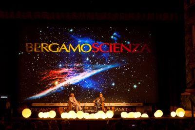 A Bergamo 16 giorni in compagnia della scienza