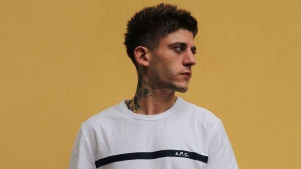 Rkomi, ecco "Ossigeno" per raccontare il suo mondo tra musica e parole