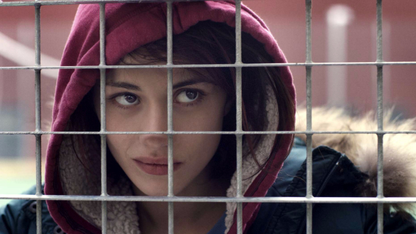 "Fiore" di Claudio Giovannesi: da Cannes l'amore... messo in prigione