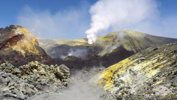 Etna, Protezione Civile alza il livello di allerta