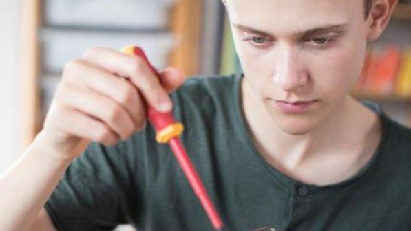 La scuola si fa digitale per portare in aula l’Internet of Things e la Robotica