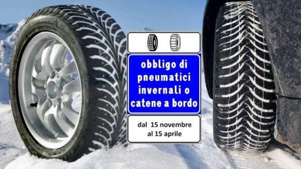 Via gli pneumatici invernali, multe salate per i trasgressori