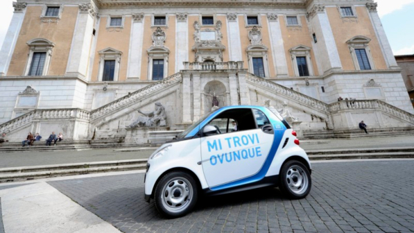 Car2go vieta ai clienti di "portare le auto al Sud e all'estero": scoppiano le polemiche sui social