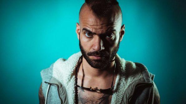 En?gma, con la Sardegna nel cuore e nel rap: "Terranova è il mio cortometraggio d'autore"