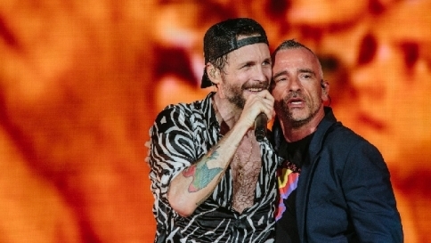 jovanotti eros ramazzotti napoli san paolo pino daniele