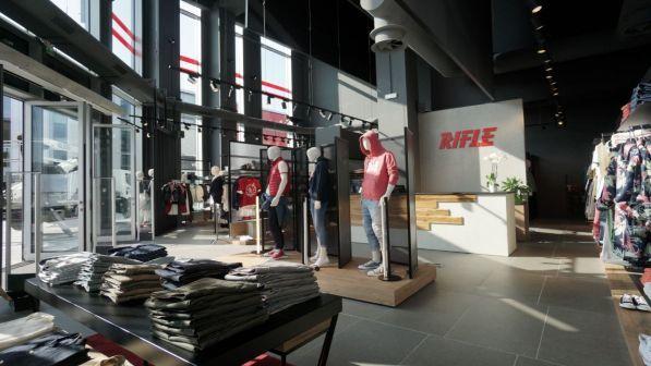 Passione per il denim (e non solo): Rifle, una storia italiana