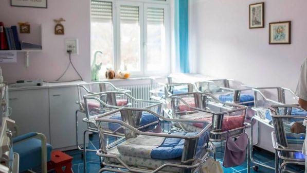 Taranto: in coma da tre mesi, una 38enne partorisce il figlio