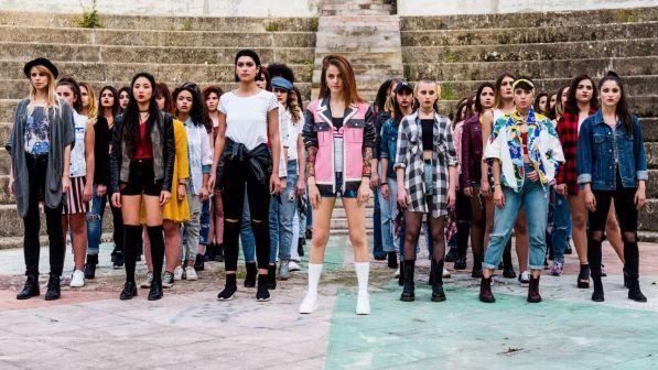 Annalisa, in "Bye Bye" guida le donne che vogliono guardare al futuro