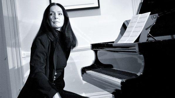 Luciana Bigazzi e Maurizio Colonna lanciano "Return To Hong Kong live for guitar and piano"
