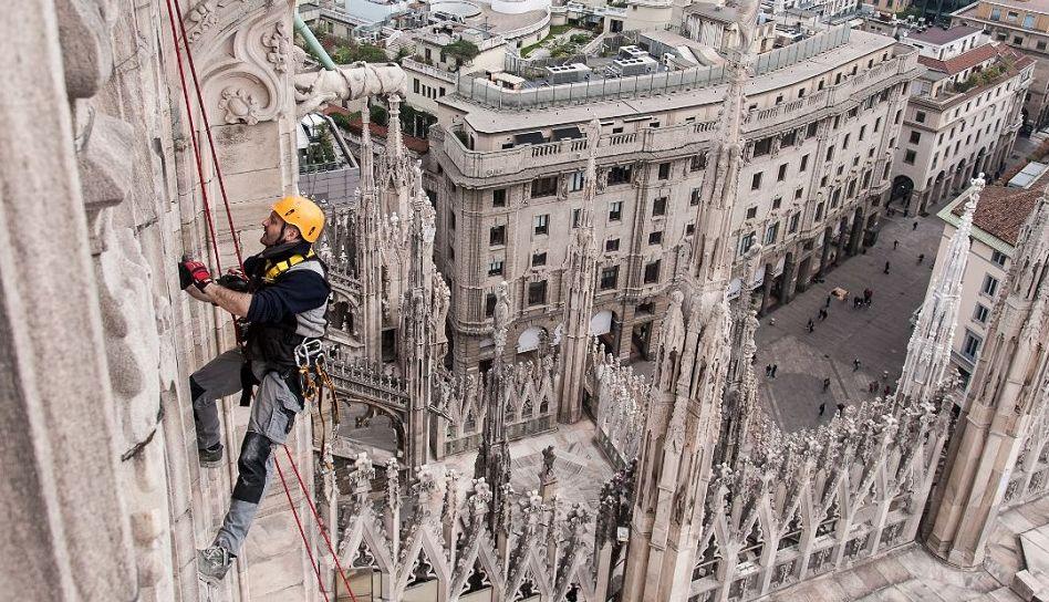 15.800 note per il Duomo di Milano / 1<br> "Il marmo e le note d'acqua"