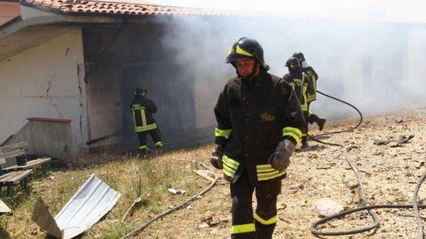 Foggia, esplode una fabbrica di fuochi d'artificio: feriti due dipendenti