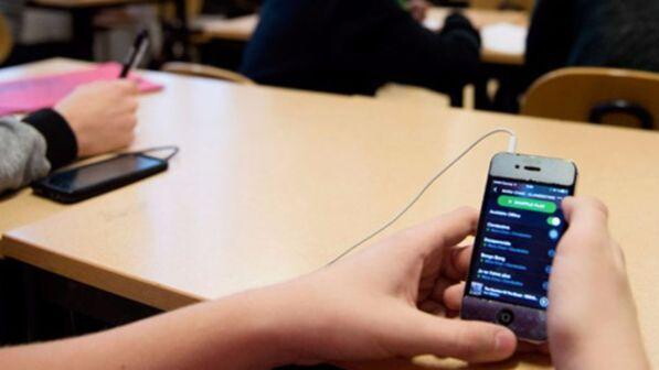 Gioco d'azzardo online, l'allarme della psicologa: "Diversi casi anche tra i bambini"