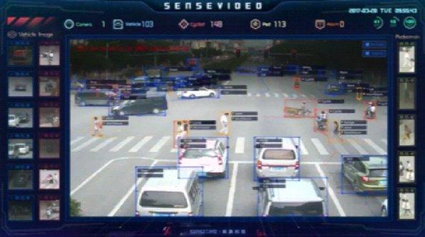 Cina, bloccati i biglietti aerei di 17,5mln di persone con basso "social credit"
