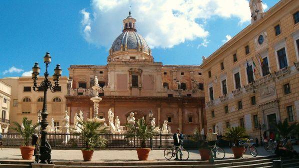 Palermo, “Basta battute razziste”: i titolari di un b&b mettono alla porta un cliente indesiderato