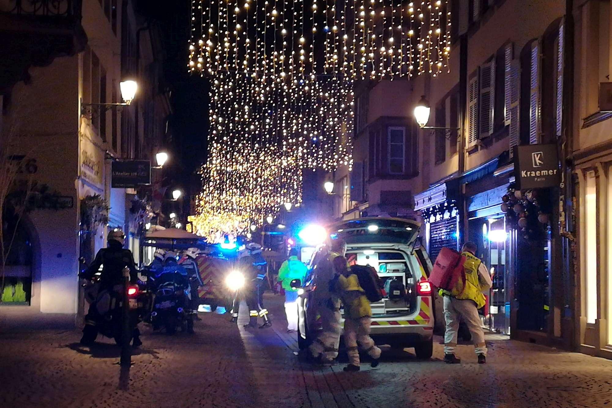 Spari al mercatino di Natale a Strasburgo: polizia ed esercito in azione