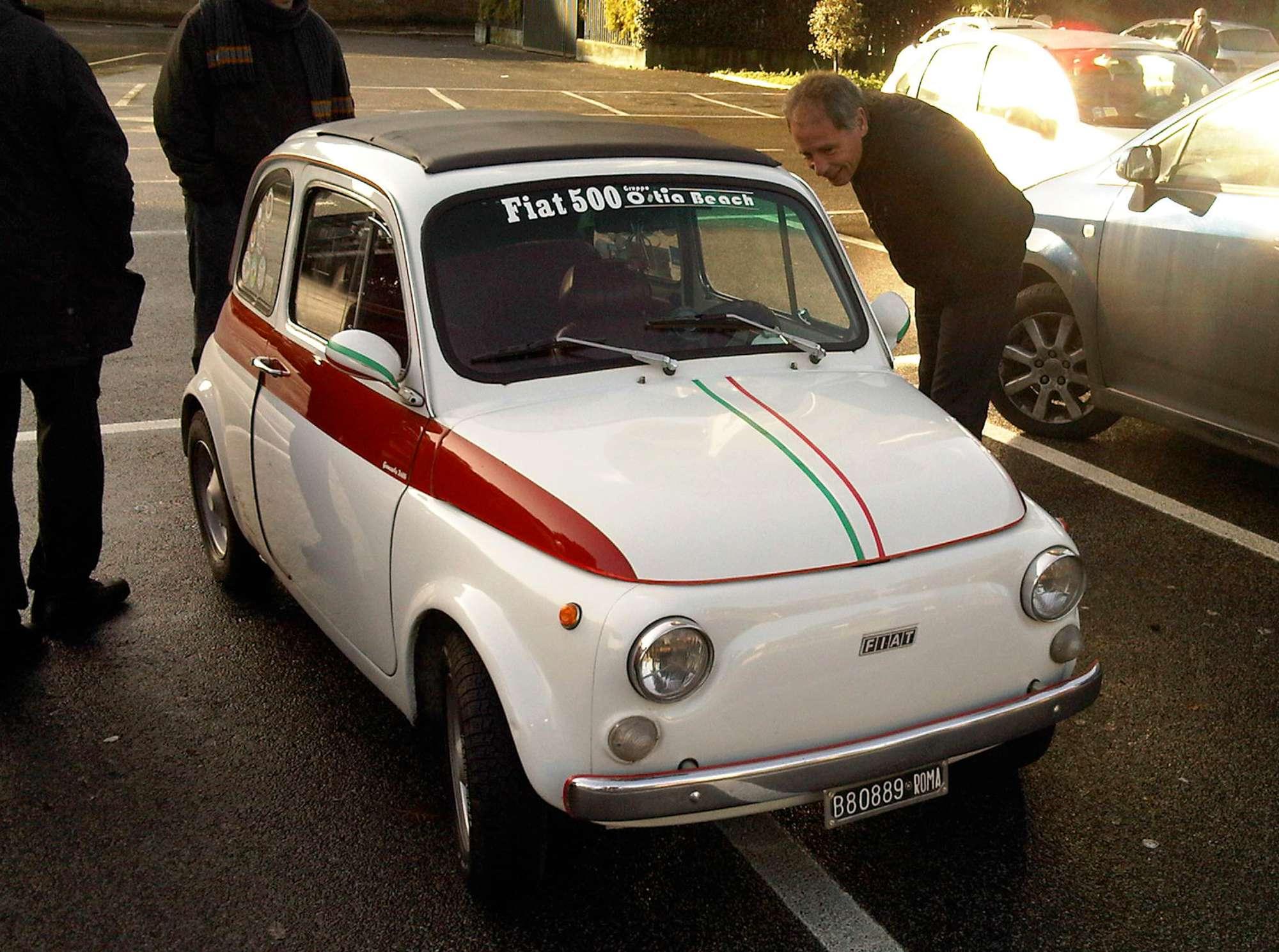 La 500 compie sessant'anni e conquista il MoMA come icona di stile e ...