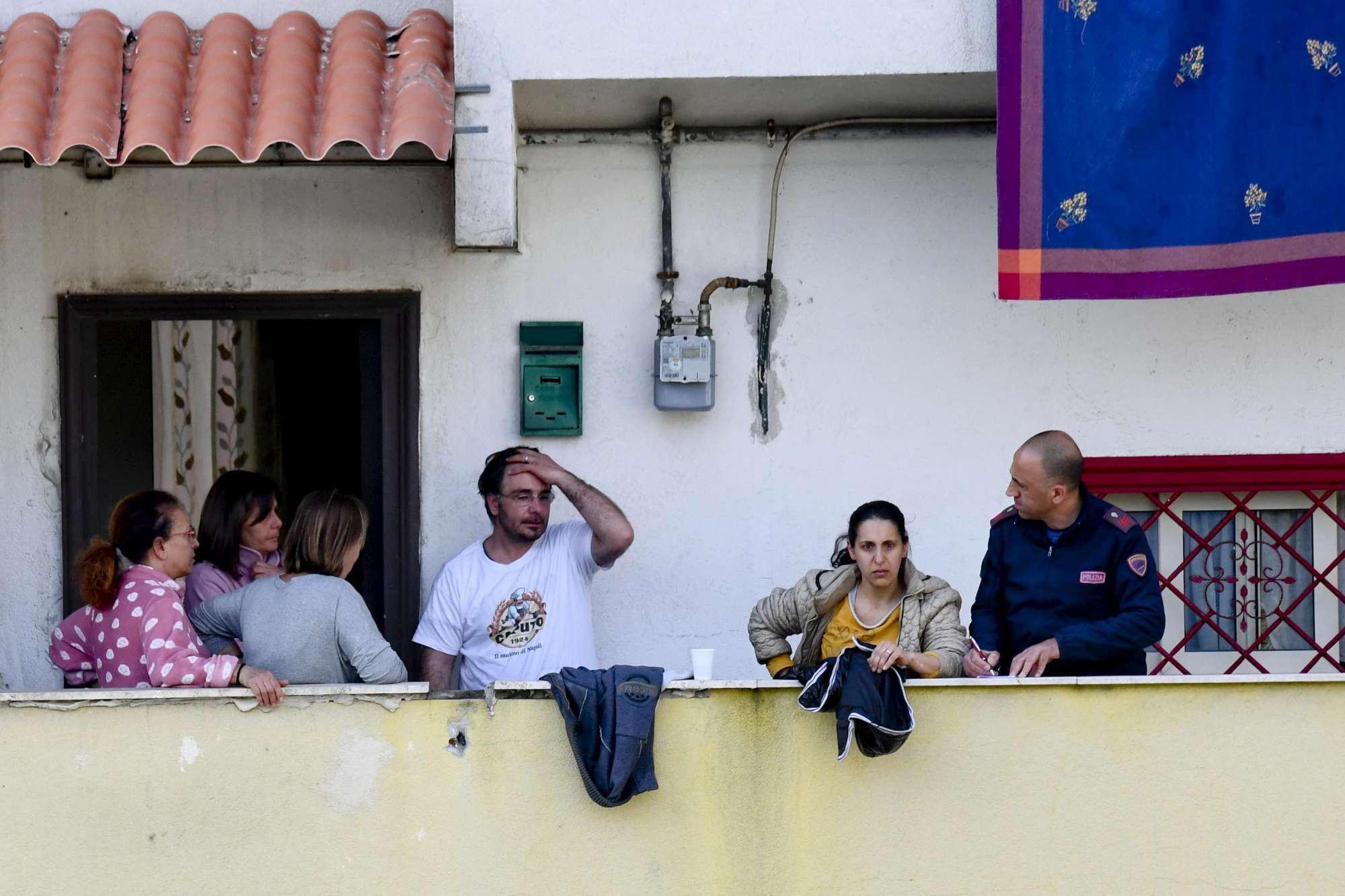Napoli, donna uccisa a colpi di stampelle: arrestato il marito