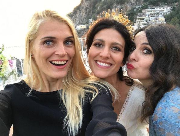 Giulia Bevilacqua Si E Sposata Guarda L Album Delle Nozze A Positano Tgcom24