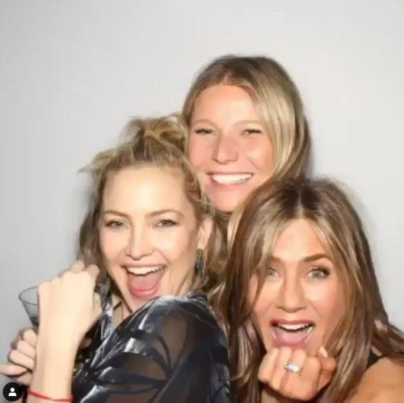 Jennifer Aniston Compie 50 Anni E Si Regala Un Party Con Brad
