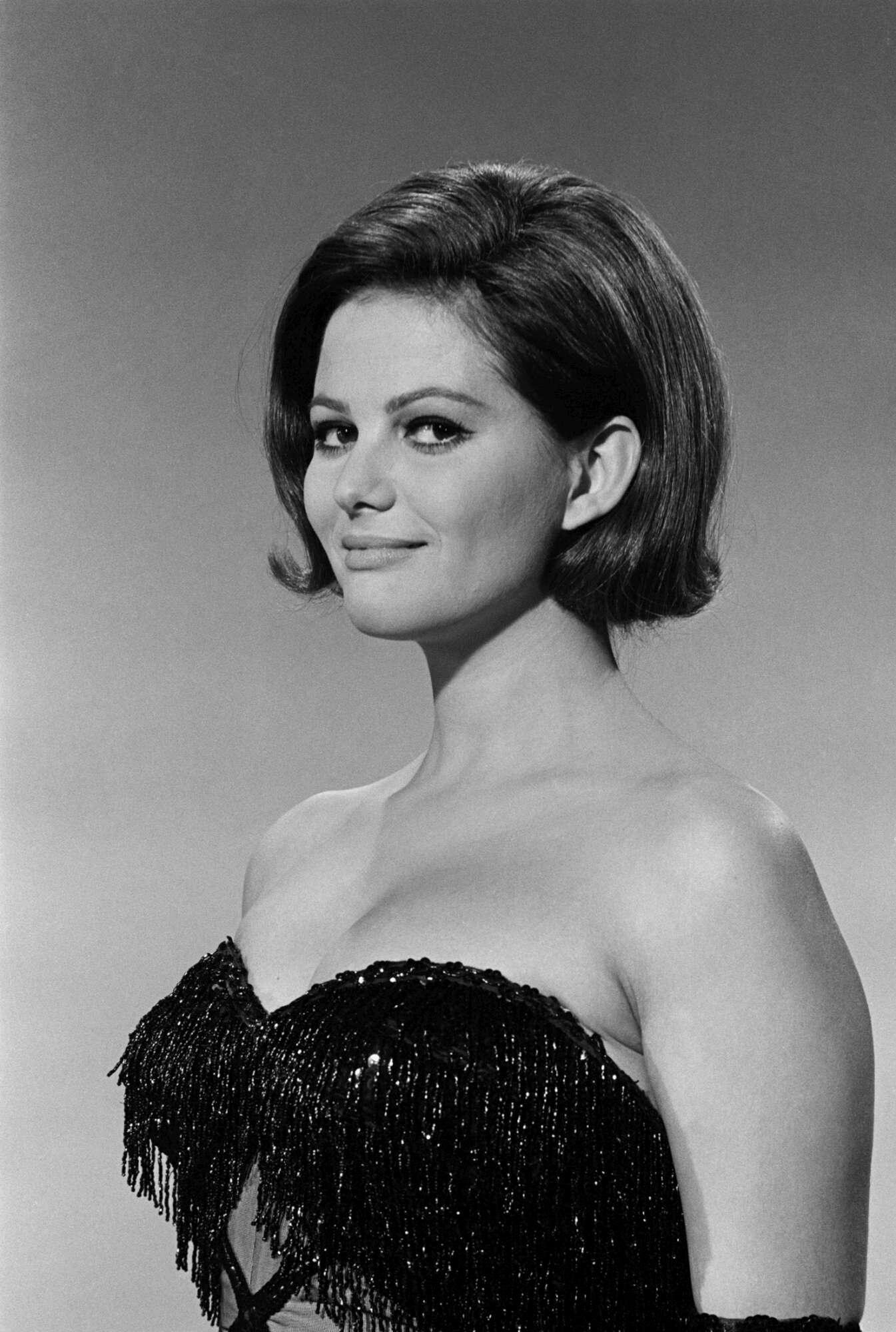 Download Claudia cardinale marcello mastroianni For iPhone Free