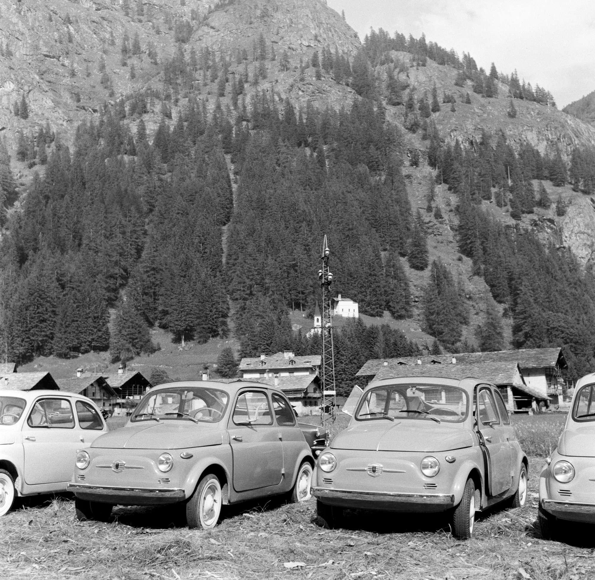 La 500 compie sessant'anni e conquista il MoMA come icona di stile e ...