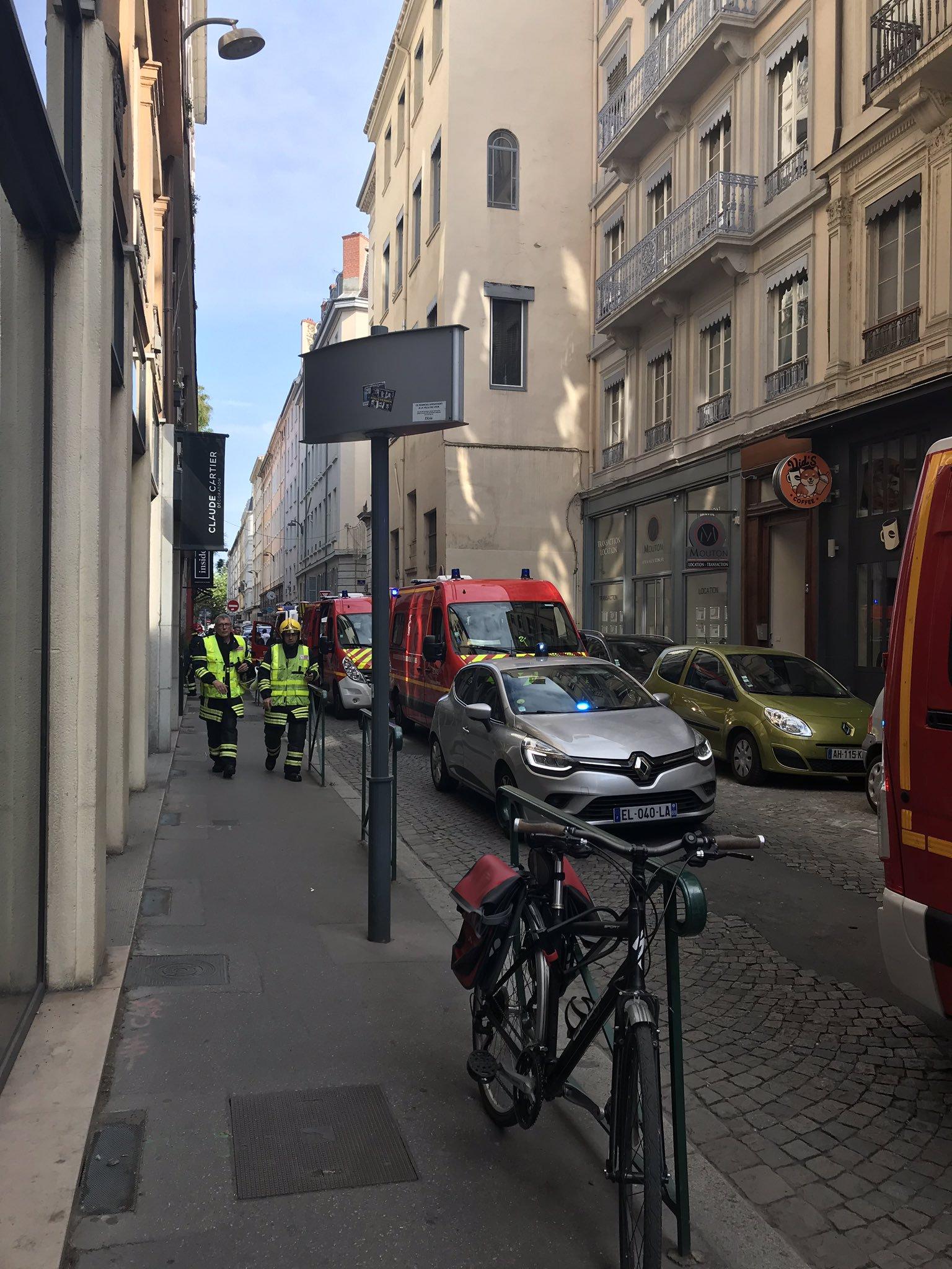 Esplosione a Lione, Macron: E un attacco