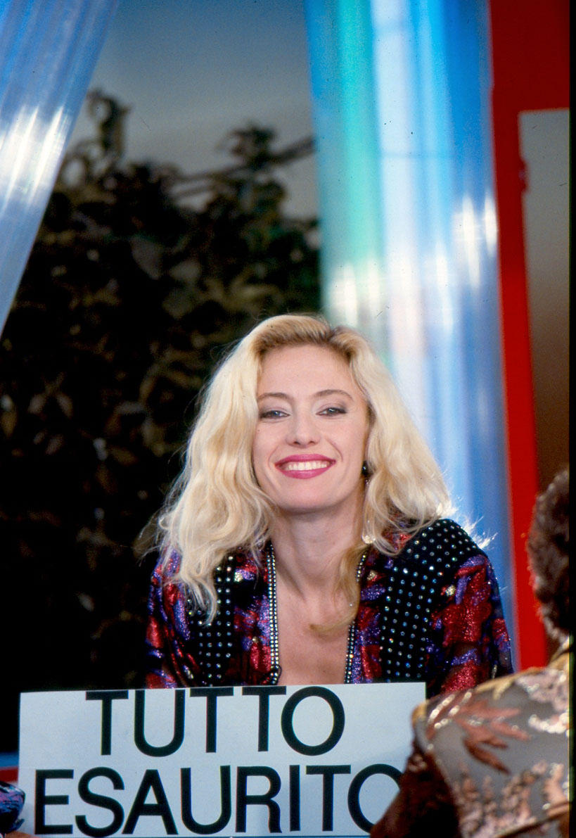 Moana Pozzi scompariva 25 anni fa: il ricordo della pornostar più amata  d'Italia diventata mito