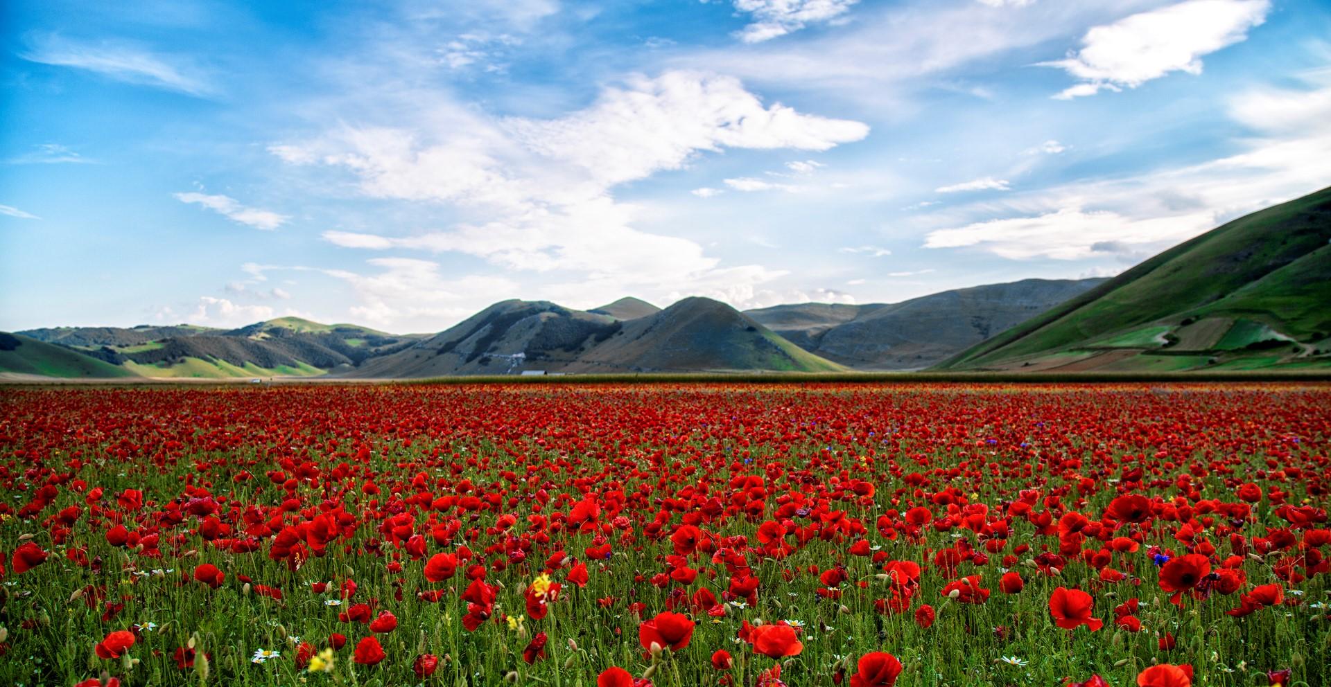Larcobaleno Dei Monti Sibillini Tutti I Colori Della