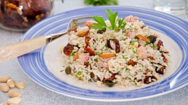 Insalata di riso alle erbe e tonno