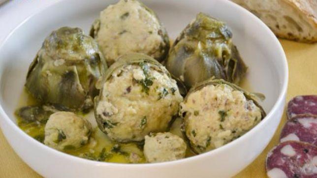 Carciofi farciti con pane e salsiccia