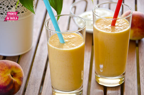 Smoothie alla pesca e melone