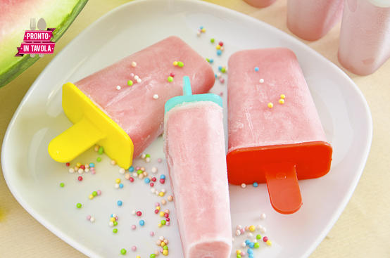 Ghiaccioli allo yogurt e anguria