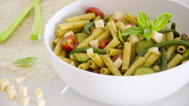 Pasta fredda al pesto e verdure