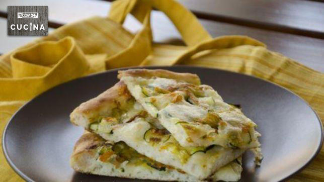Pizza ai fiori di zucca