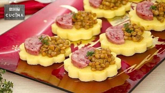 Crostini di lenticchie e cotechino
