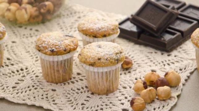Muffin al cioccolato e nocciole