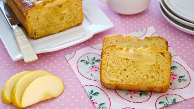 Cake alle mele e sciroppo d'acero
