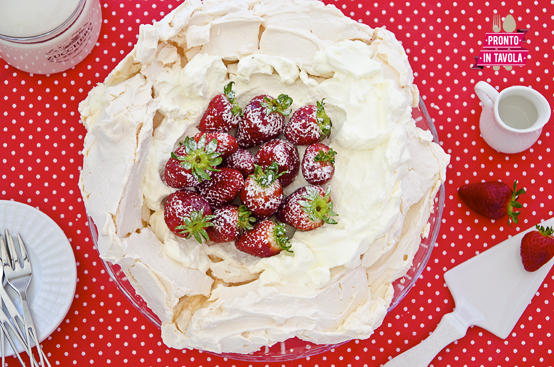 Pavlova alle fragole