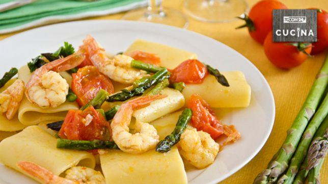 Paccheri con gamberi e asparagi: gusto delicato