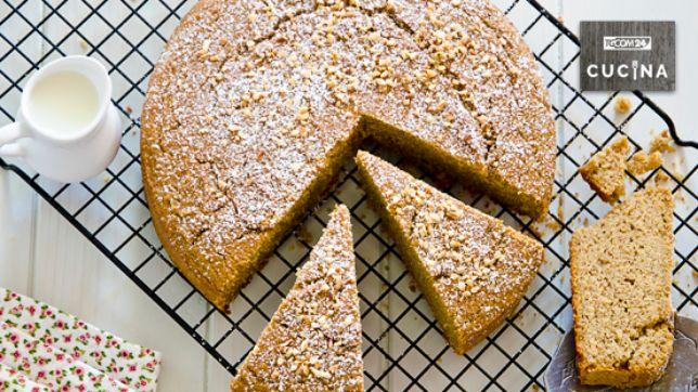 Torta di nocciole e latte di mandorla
