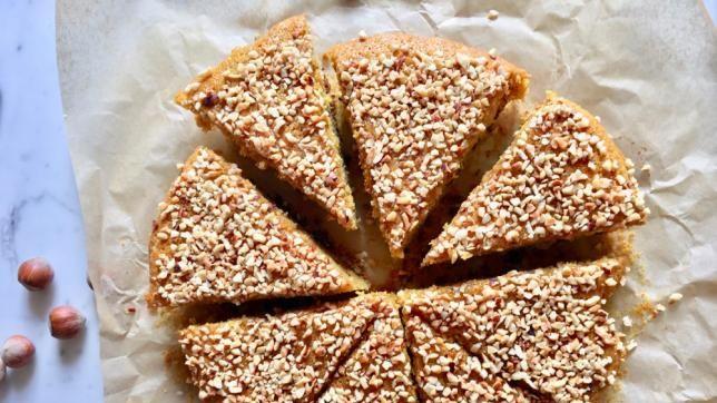 Torta di nocciole soffice e profumata