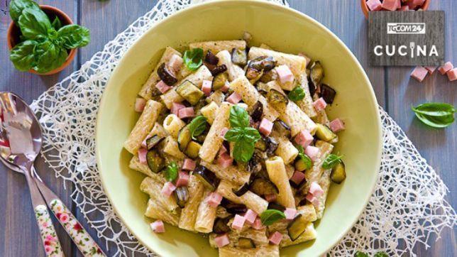 Pasta con melanzane e mortadella