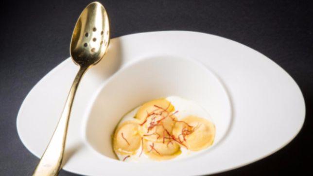 Cappelletti in brodo "asciutto": la ricetta stellata dello chef Riccardo di Giacinto