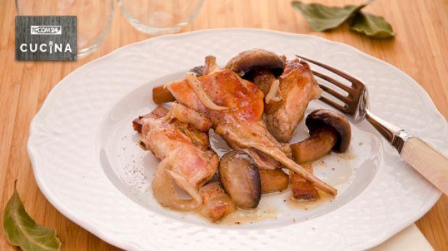 Coniglio ai funghi e pancetta