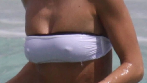 elisabetta canalis capezzoli bikini